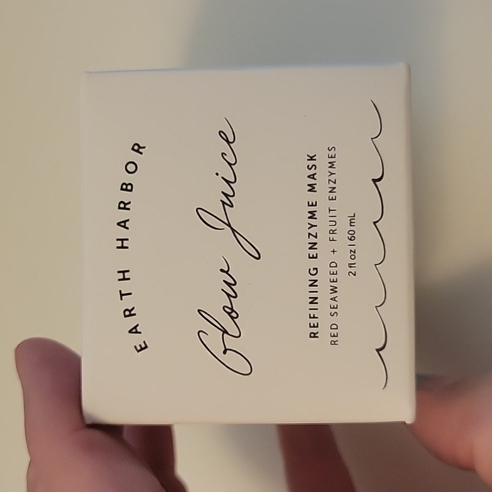 Earth Harbor Refining Enzyme Mask